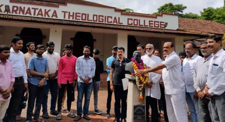 Karnataka Journalists Union Holds ‘Hermann Mogling Samsmarane’ on Press Day