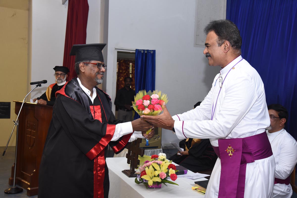 /news/valedictory_22/NKS_4345.jpg