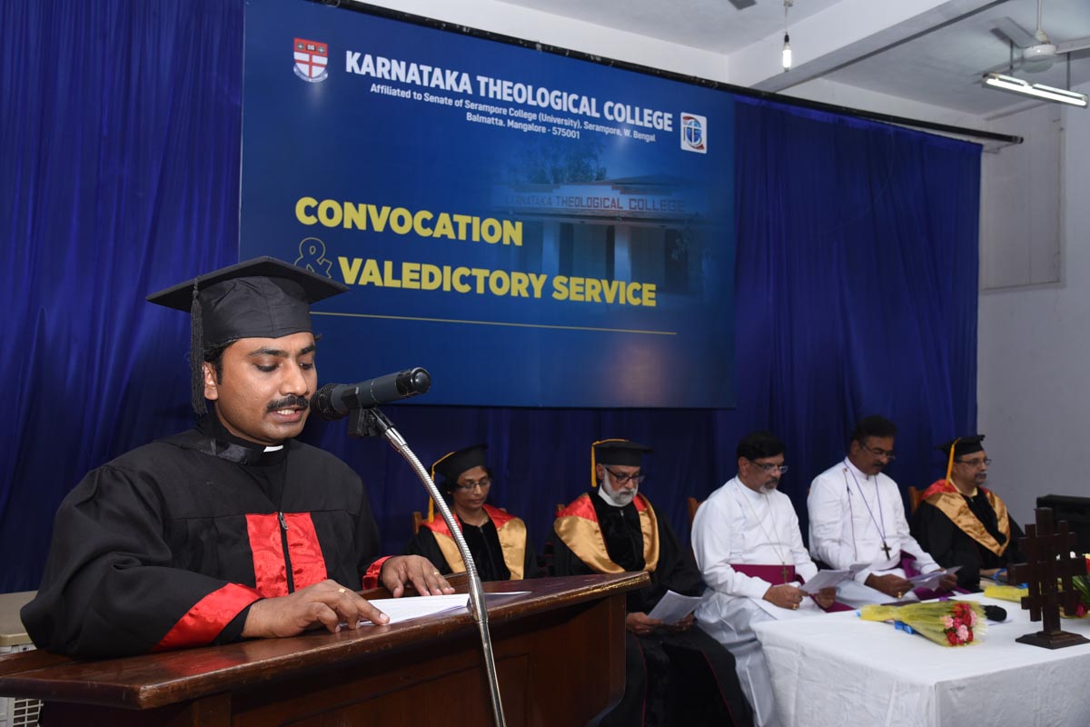 /news/valedictory_22/NKS_4349.jpg