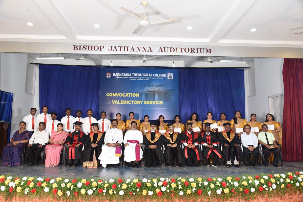 /news/valedictory_22/NKS_4659.jpg